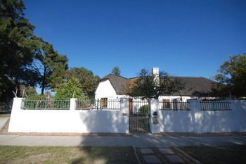 Bed & Breakfast Peak Manor Cape Town